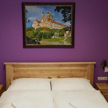 Gasthof Kaiser Ybbs an der Donau Exterior foto